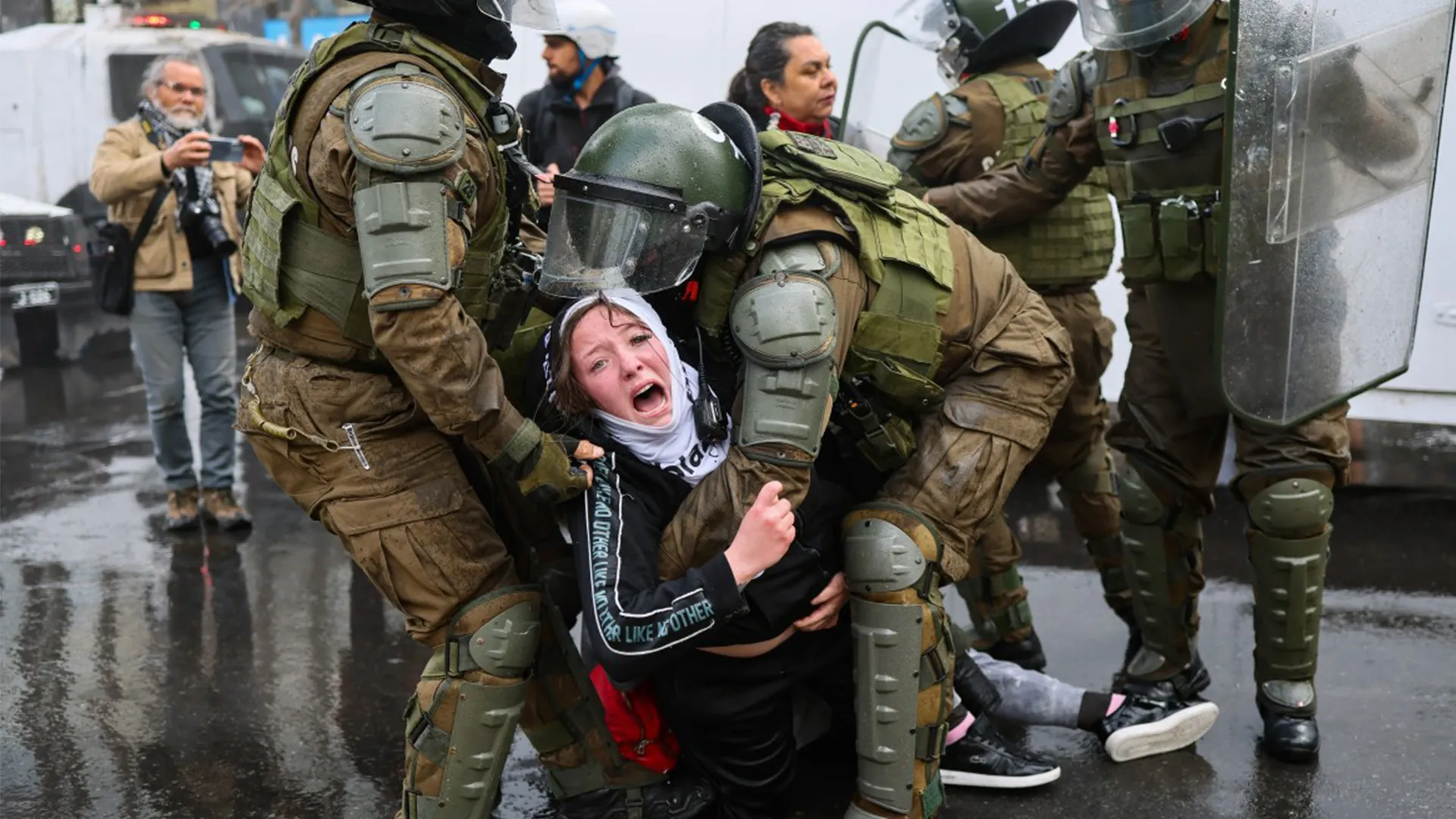 تشيلي تشهد اشتباكات على خلفية إرث الانقلاب العسكري في 11 سبتمبر
