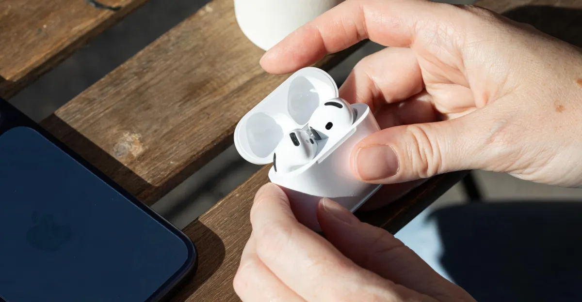 سماعات AirPods 5 الفاخرة هي أفضل سماعات أذن مفتوحة صنعتها شركة أبل